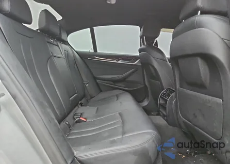 2020 BMW 530 Xi из США, поврежденный, VIN WBAJR7C01LWW73912